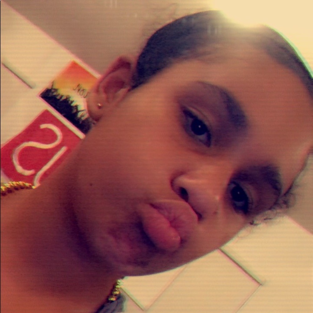 Meet your Posher, Violet